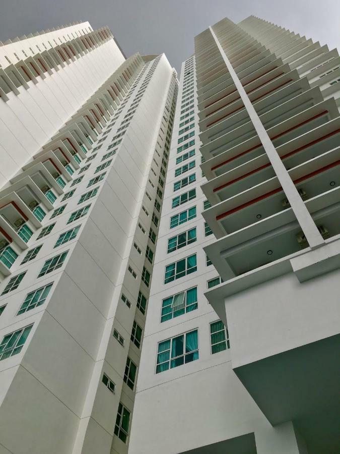 The Pinnacle Tower ยะโฮร์บาห์รู ภายนอก รูปภาพ